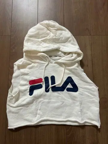FILA GYDA 후드 부착 크롭 상의