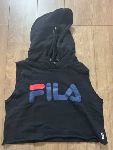 FILA GYDA 후드 부착 슬리브리스