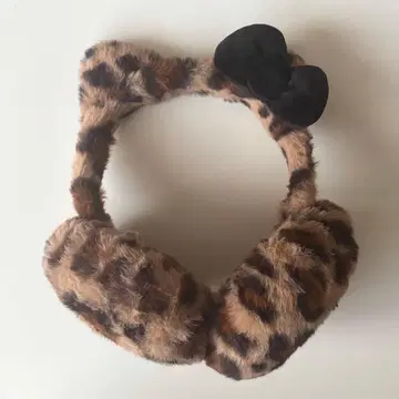 레오파드 무늬 키티 귀도리