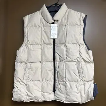 새상품 다운 베스트 페이지 그레이 리버서블 LL