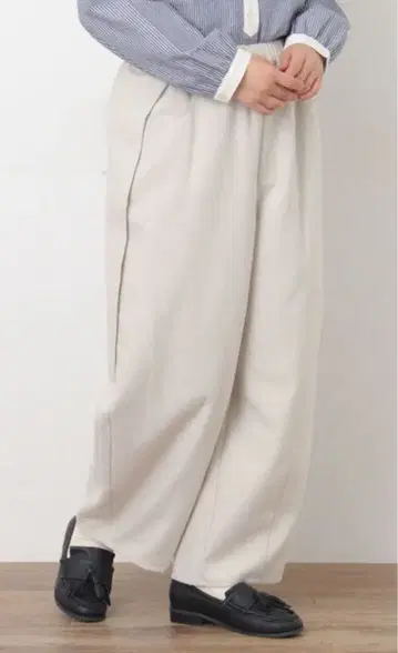 Samansa Mos2 [ M/L 사이즈 ] 사이드 깊은 턱 배럴 팬츠