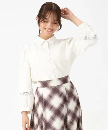 [택 포함 새상품] MISCHMASCH 소매 레이스 셔츠 블라우스