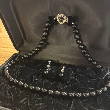 유품 정리 오닉스 목걸이 귀찌