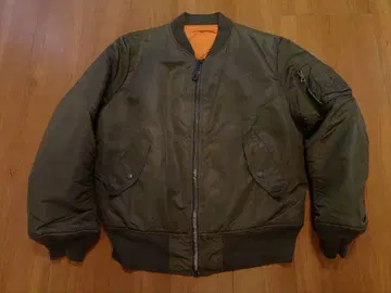 MA-1 플라이트 자켓 올리브