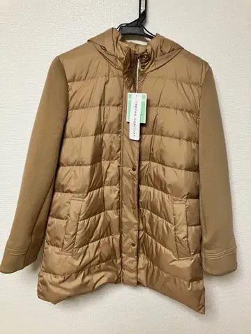 푸치 온 플뢰르 택 포함 새상품 후드 부착 다운 자켓