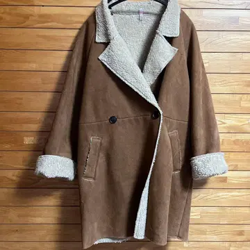 KBF 초대 페이크 무스탕 코트 브라운