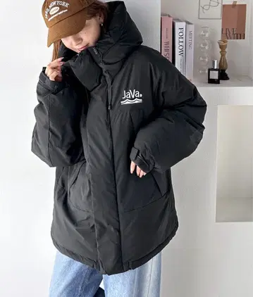 JaVa. 블랙 다운 자켓