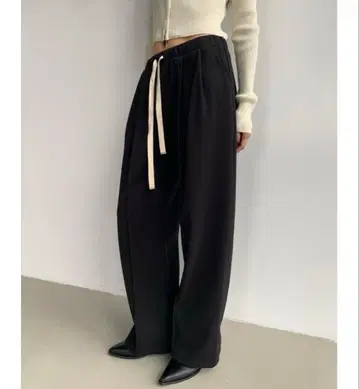 밴딩 턱 와이드 트라우저