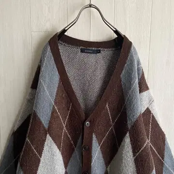 새상품급 레이지블루 아가일 모헤어 니트 가디건