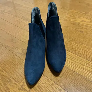 네이비 스웨이드 오픈토 부티