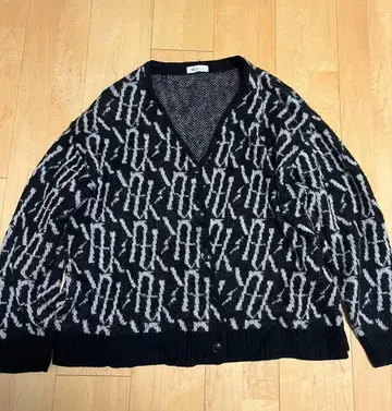 tk. TAKEDA KIKUCHI 가디건 블랙/화이트