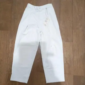 [ 새상품 ] 무인양품 발수 턱 와이드 팬츠 S 아이보리