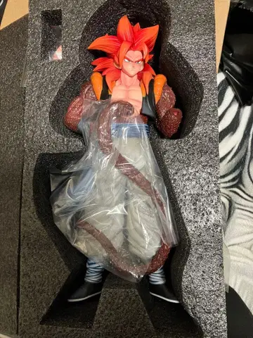 드래곤볼 오지터 슈퍼 사이어인 4 레진 키트 피규어