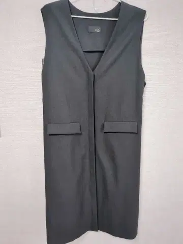 블랙 슬리브리스 베스트