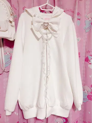 MARS 이번 시즌 화이트 리본 후드티 거의 미사용