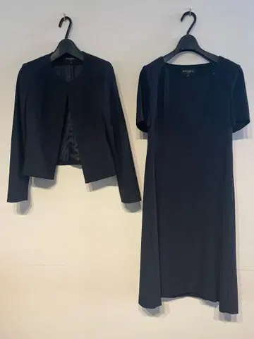 다크 네이비 원피스 수트 2세트 (수험)