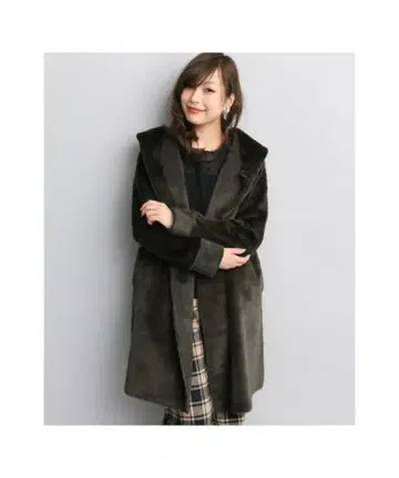 페이크 무스탕 롱 코트