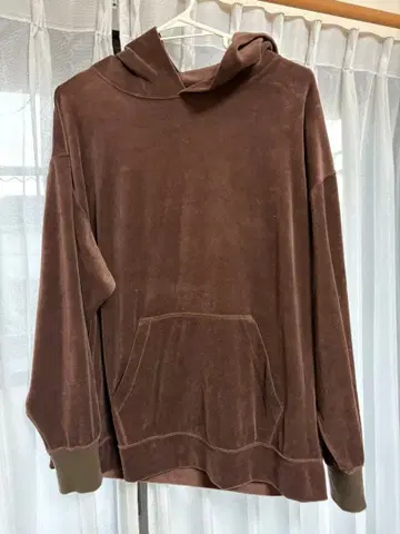 새상품급, 허그아워, 후드티