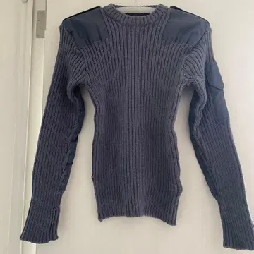 밀리터리 크루넥 스웨터 니트 파랑 그레이 니트 스웨터