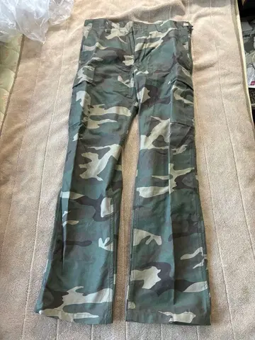 새상품급 AVIREX 아비렉스 카고 팬츠 카모 패턴 XL