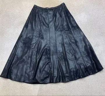 모라비토 블랑 플레어 롱 스커트 (빈티지풍 인조 가죽)