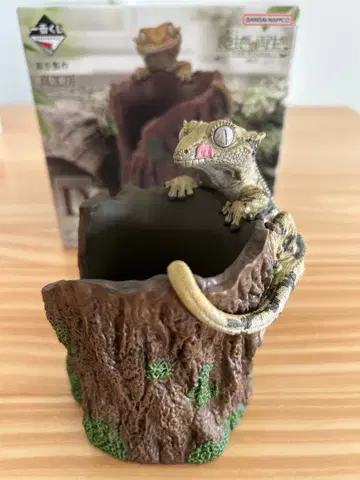 제일복권 파충류&양서류 D상 크레스티드 게코와 횃대 소품함