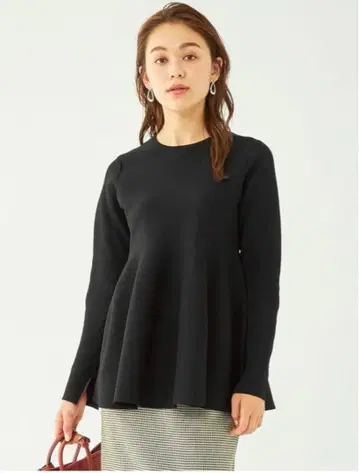 그린 라벨 니트 소프트 페플럼 니트 풀오버