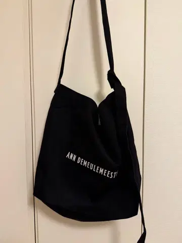 ANNDEMEULEMEESTER 숄더백