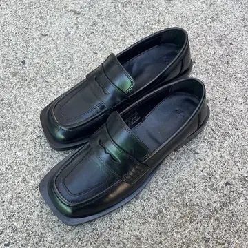 Zara 여성용 가죽 로퍼 22.5cm