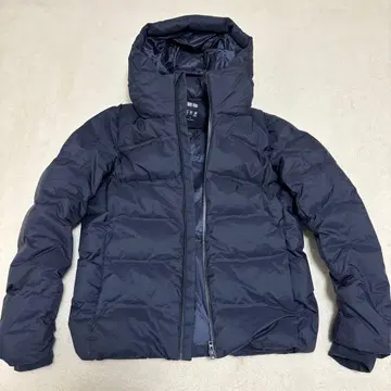 UNIQLO 심리스 다운 네이비