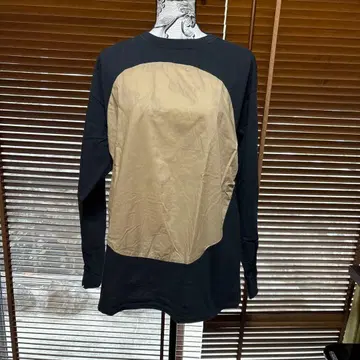 중간에 그만두는 긴팔 말론T