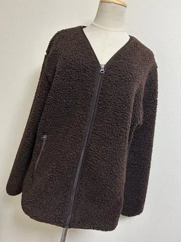 새상품급 유니클로 보아 플리스 V넥 가디건 브라운 L 9957