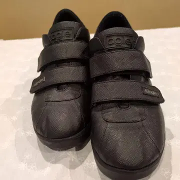 아지레이 루코라인 블랙 통굽 스니커즈 웨지힐 37