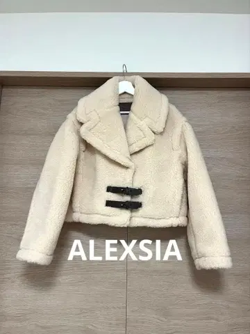 [새상품급] 알리시아 보아 자켓 숏 기장