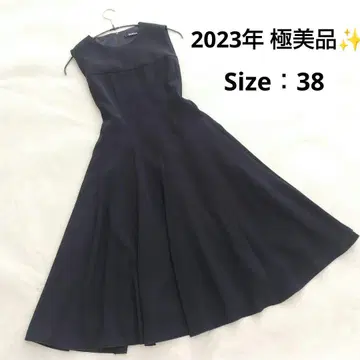 컨디션 최상 데이지린 23년 드레스 그레이스우먼 38 미드나잇 블루