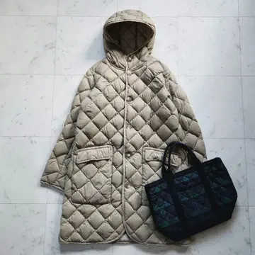 새상품급 짐플렉스 다운 코트 핸드 퀼트 경량 베이지 루즈핏