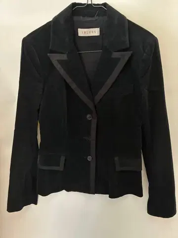 IBLUES 블랙 벨벳 자켓