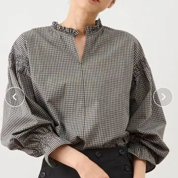 새상품 코튼 체크 프릴 블라우스