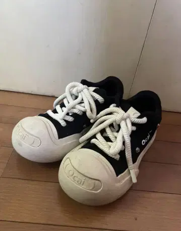 OCAI SMILE CANVAS BLACK y2k