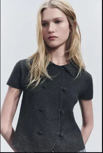 미사용 ZARA 다크 그레이 버튼 니트 2488 105 802