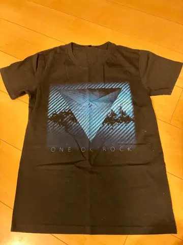 ONE OK ROCK 그래픽 T셔츠 M 블랙