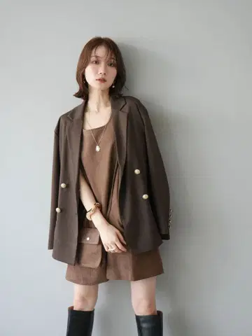 Lumier 브라운 스웨이드풍 셋업