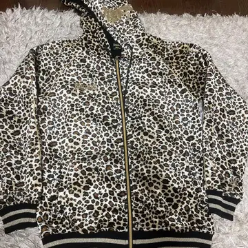 Lonsdale 레오파드 무늬 후드티 M