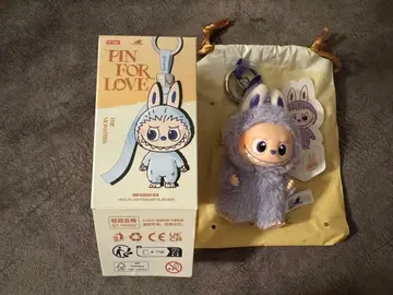 PIN FOR LOVE The Monsters 봉제 인형 ?