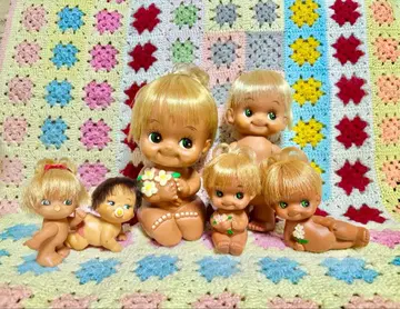 로라짱 세키구치 레트로 소프트 비닐 인형