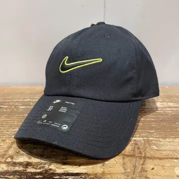NIKE 나이키 클럽 언스트럭처드 스우시 캡 블랙