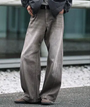 WYM LIDNM VINTAGE WASHED CURVED DENIM