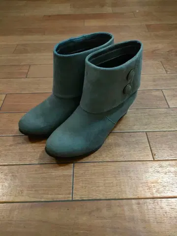 젤리빈스 그레이 스웨이드 숏부츠