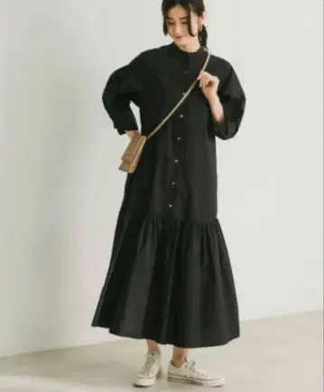 어반 리서치 개더 티어드 원피스 [ 새상품 미사용품 ]