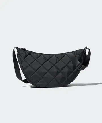 새상품급 유니클로 라운드 숄더백 퀼트